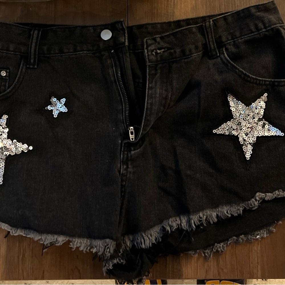ROMWE Black Jean Shorts with Silver Sequin Stars #459